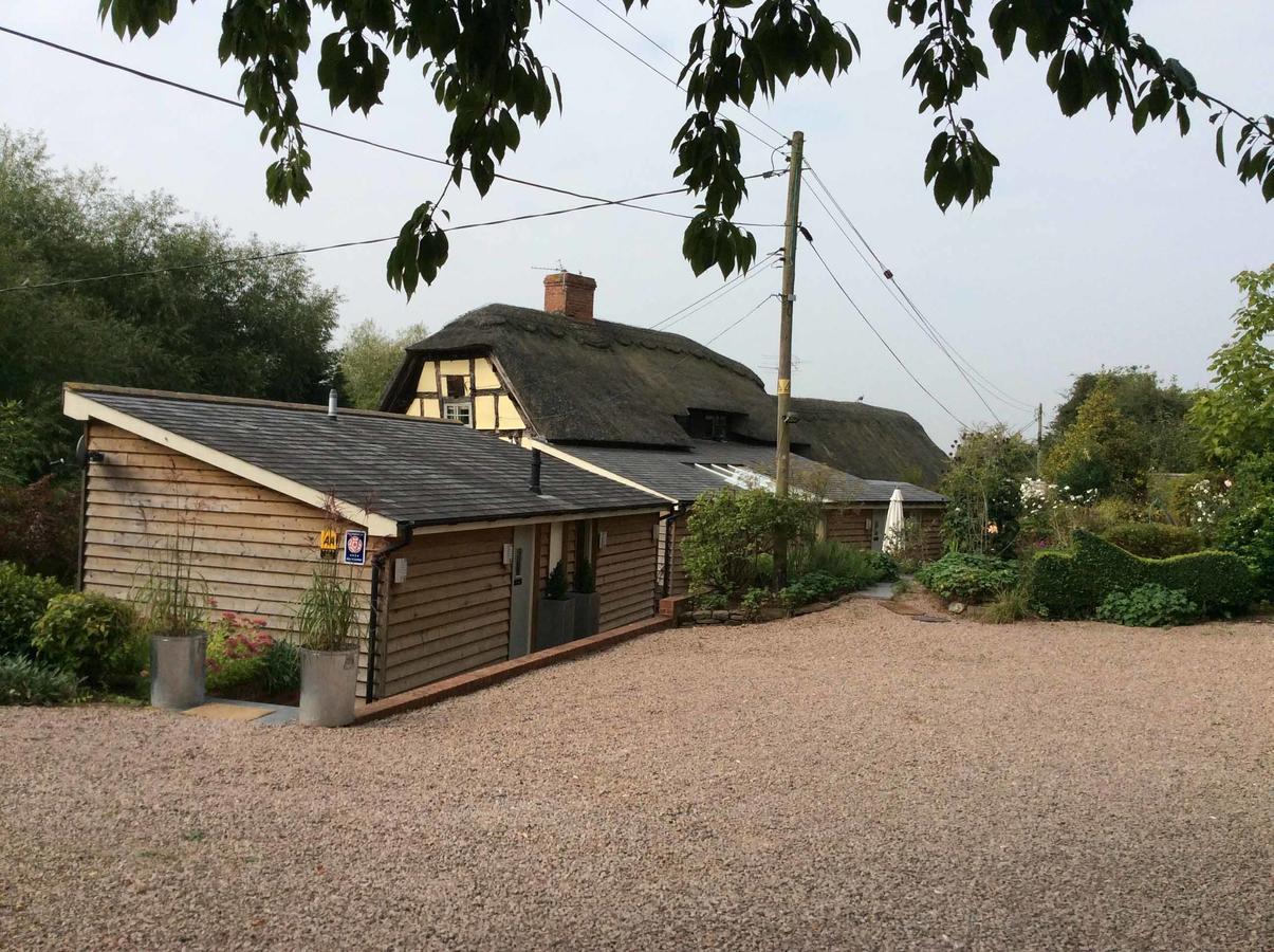The Steppes Holiday Cottages Hereford Eksteriør billede